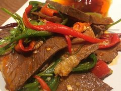 -云海肴·汽锅鸡·云南菜(天山百盛优客店)