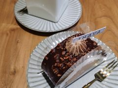 -AHAVA·Fang Baking Studio