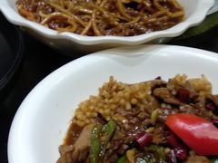 撒子牛肉丝-刘胖子家常菜·蹄花焖藕(中南店)
