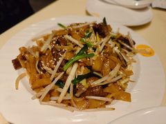 干炒牛肉河粉-龙记烧腊茶餐厅(常德路店)