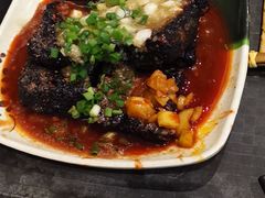 -爆炸头阿姨小四川正宗川味小吃(无任何分店)