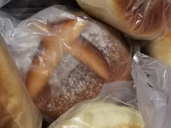 -沁屋面包店(人民东路店)