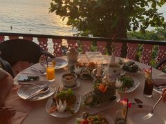 菠萝饭-普吉岛悬崖餐厅