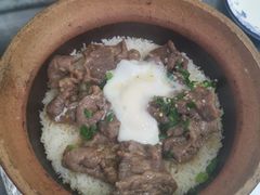 窝蛋牛肉煲仔饭-红星光发煲仔饭(大石街店)