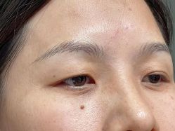 -一个差评成就的纹眉店