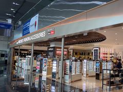 -中免(澳门机场免税店)