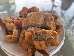 -亮河湾山庄
