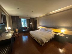 -昆明春城湖畔度假村