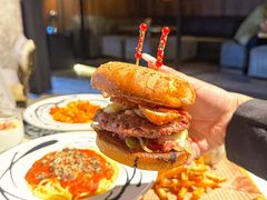 -STARRY CAFE & LOUNGE BAR(高新店)