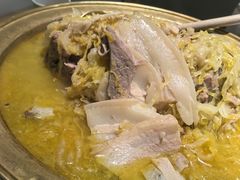 【招牌】大骨头炖酸菜-关东小磨东北菜(漕河泾印象城店)