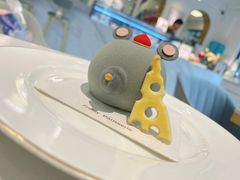 -Fridi Patisserie Cafe