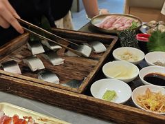 -围炉肉舍•炭烤活鳗•丹东海鲜烤肉(步行街店)