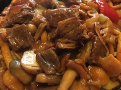 -鑫巴蜀小镇 · 水煮鱼专研店(玉桥店)
