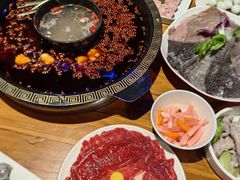 -城墙拐拐火锅(三峡广场黑金冠店)