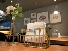-POKEE VIA&Brunch·维娅(重庆来福士店)