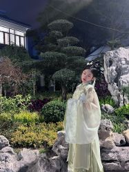 -一揽芳华汉服旗袍体验馆(拙政园店)
