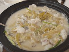 酸菜胡椒浸龙趸-品香菜馆(旗峰路中侨大厦店)