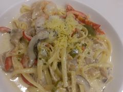 蟹肉.蝦蘑菇紫蘇忌廉意大利粉-宜必思北角餐厅(宜必思世紀軒2樓)