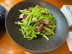 -莲餐厅·湖北菜·潜江小龙虾店(愚园路店)