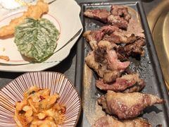 -铭牛烧肉·和牛海鲜自助(高新月牙湖店)