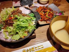 小木屋烤肉-冰川延边料理·炭烤串(原小木屋店)