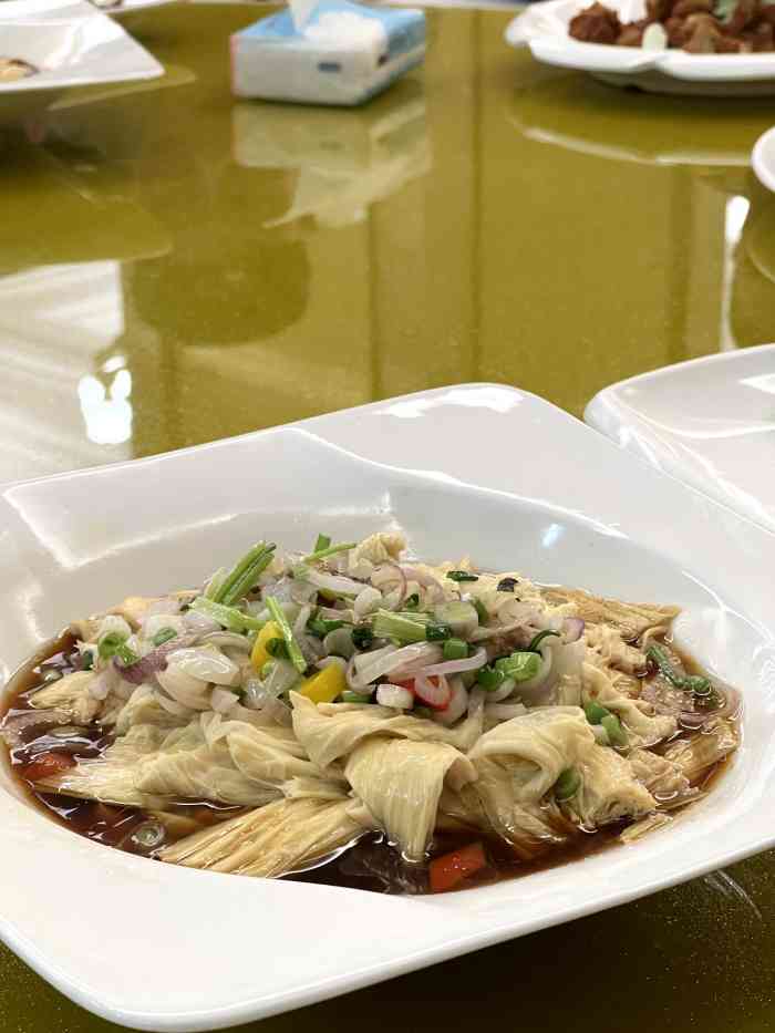 华丽宫大酒楼-"儿时的回忆,由以前的环市西路搬到鹅掌坦,.