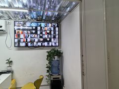 -安东易迷你自助仓储寄存仓库(顾戴路店)