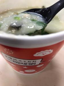 推荐:皮蛋瘦肉粥查看全部中午点的外卖 现在天转凉了 想吃点热乎的 这