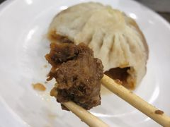 排骨肉包子-张包铺(道外店)