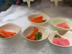 -腾阁自助餐厅(朝林广场店)