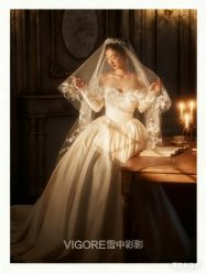 -雪中彩影婚纱摄影·微光艺术中心