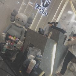 -AYO SALON