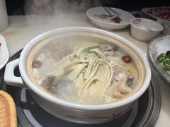 招牌筒骨砂锅-小骨煲金华砂锅(转塘金街美地店)