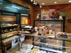 面包甜点陈列柜-85度C(上海兰溪二店)