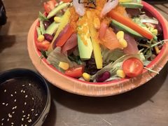 鸟泉特色海鲜沙拉-鸟泉居酒屋·烧鸟·酒馆(百子湾店)