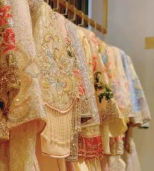 点击看大图 -GRACE KELLY婚纱与礼服(北京店)