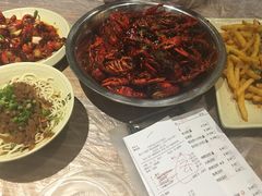 -巴厘龙虾·榜首油焖大虾(音乐学院·沿江酒馆店)