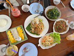 -Kat's Kitchen