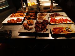 -荣誉国际酒店-云顶旋转餐厅