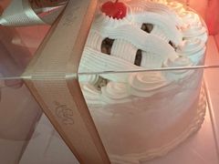 -红宝石·鲜奶小方·海派西点房(南丹店)