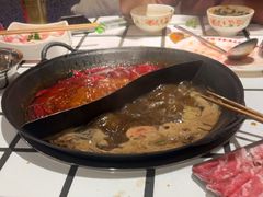 四拼鸳鸯锅-朱光玉火锅馆(正弘城店)