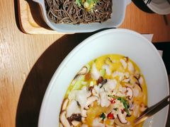 -蜜桃餐厅·伴山(绿宝广场店)