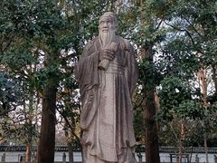-汇龙潭