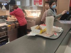 -麦当劳(轻轨曹杨路店)