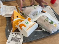 -麦当劳(金山红星美凯龙DT店)