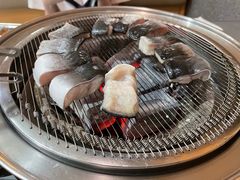 -围炉肉舍•炭烤活鳗•丹东海鲜烤肉(步行街店)