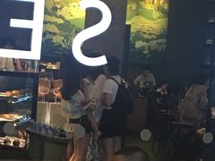 -星巴克臻选(深圳皇庭广场分店)