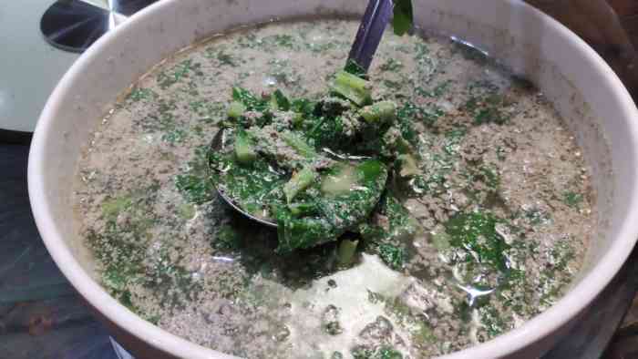 好,点了几个特色菜,量大实在,味道也不错,推荐白切黑山羊,火麻豆腐,菌