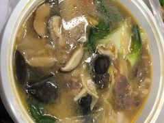 -金陵杨胖子·砂锅麻辣烫(金轮新天地店)
