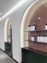 -SWANK SALON